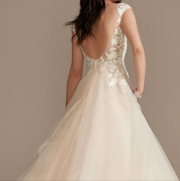 Wedding Dress - Picture 2 of 4